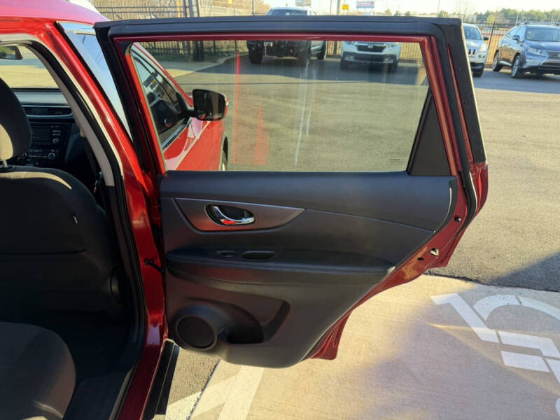 2016 Nissan Rogue SV