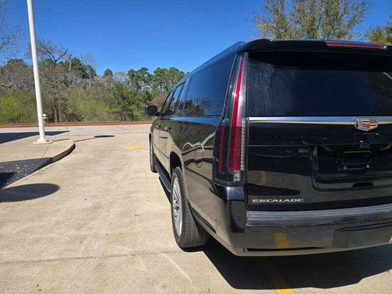 2019 Cadillac Escalade ESV Luxury