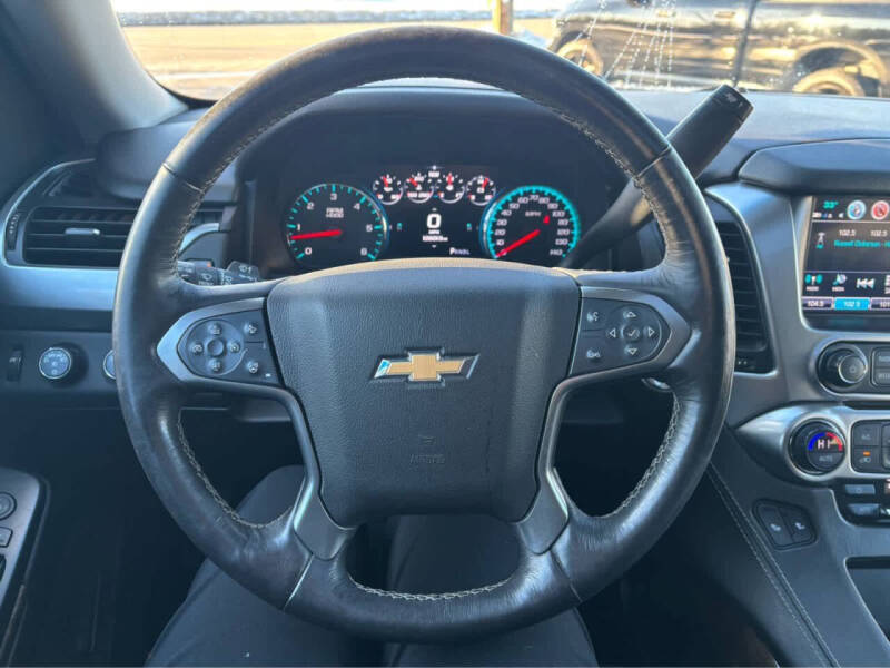 2017 Chevrolet Suburban LT