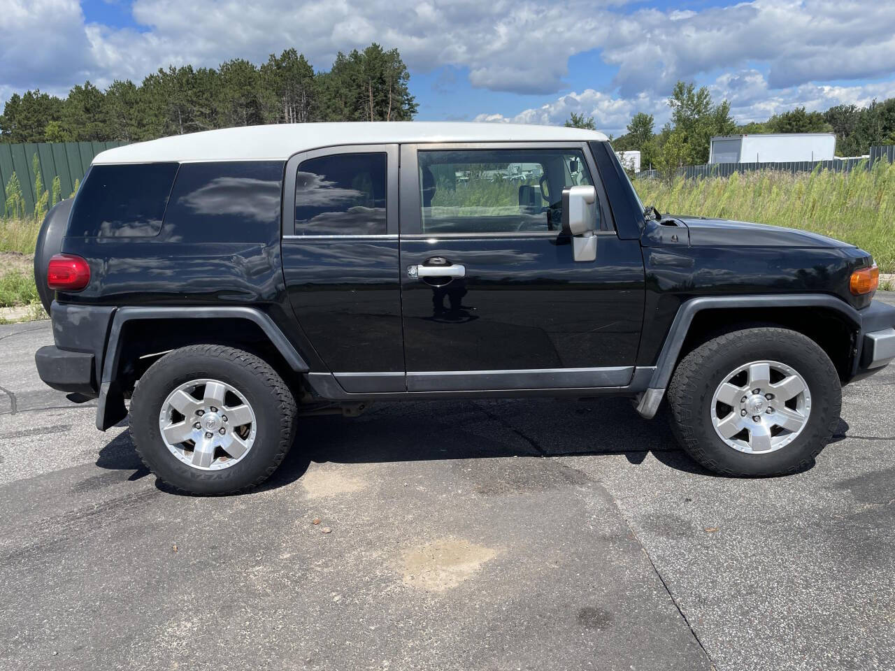 2007 Toyota FJ Cruiser for sale at Twin Cities Auctions in Elk River, MN