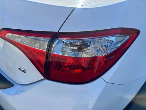 2015 Toyota Corolla LE