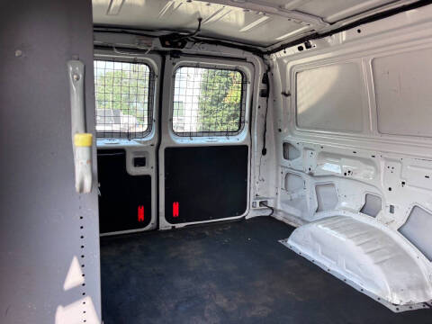 2010 Ford E-Series E-250