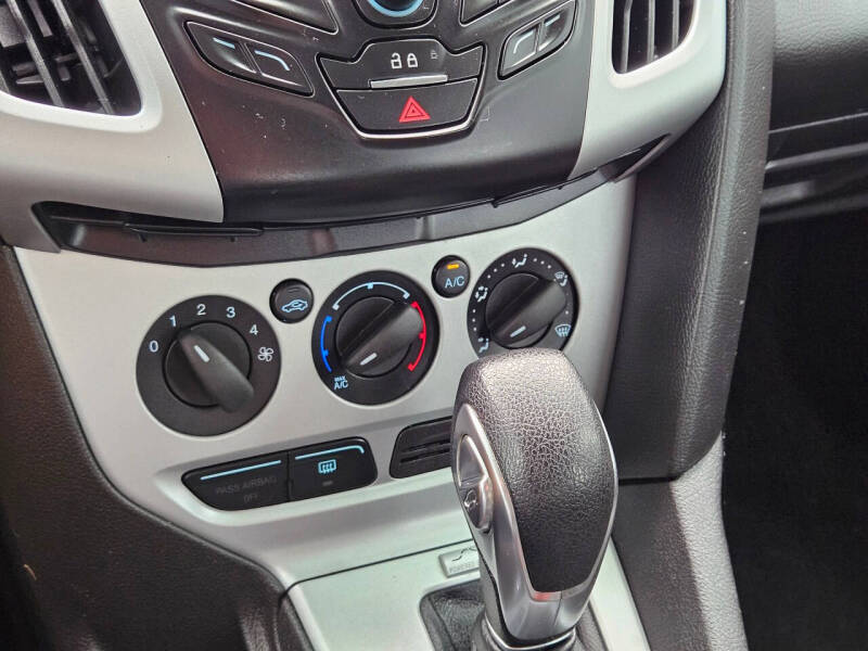 2013 Ford Focus SE