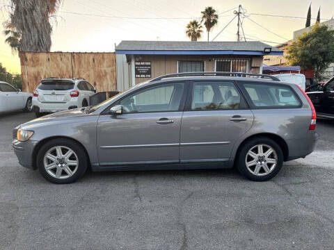2005 Volvo V50 T5