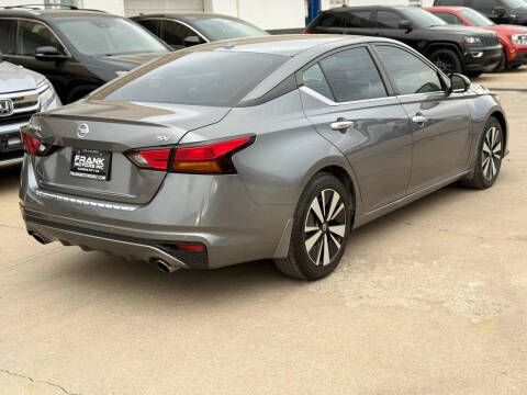 2022 Nissan Altima 2.5 SV