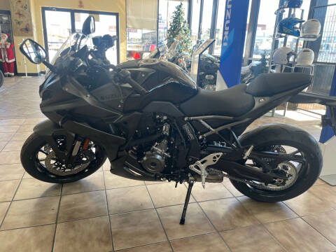 2025 Suzuki GSX-8R for sale at Suzuki of Tulsa in Tulsa OK