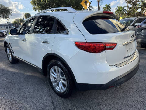 2015 Infiniti QX70