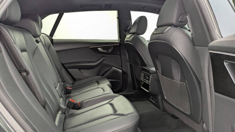 2022 Audi Q8 quattro Premium Plus 55 TFSI