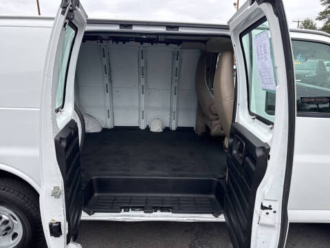 2016 Chevrolet Express 2500