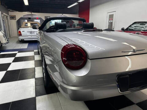 2004 Ford Thunderbird Deluxe