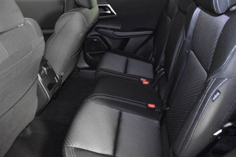 2025 Mitsubishi Outlander ES