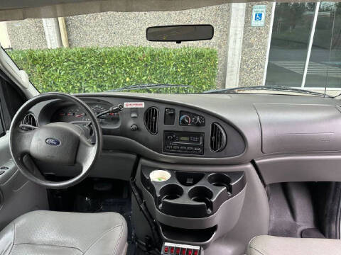 2006 Ford E-Series E-350 SD XL