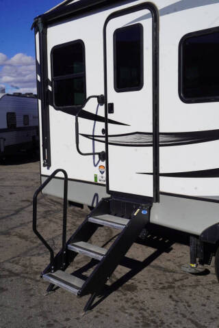 2021 Keystone RV Cougar 24 RDS