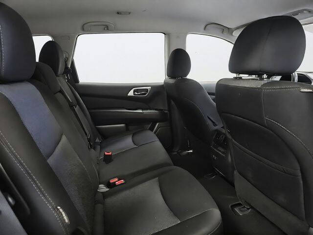 2020 Nissan Pathfinder SV
