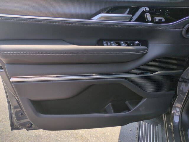 2024 Jeep Grand Wagoneer Obsidian