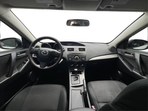 2013 Mazda MAZDA3