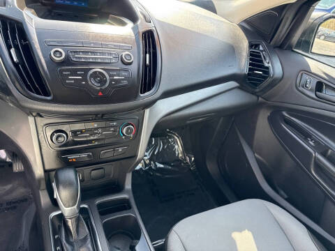 2019 Ford Escape S