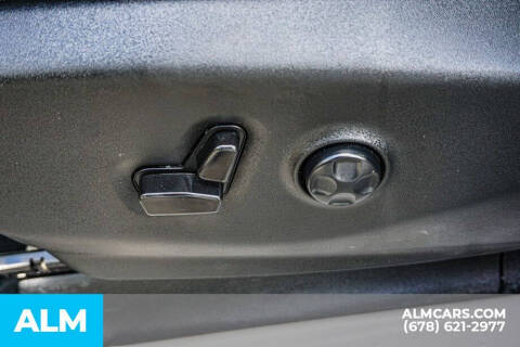 2024 Chrysler Pacifica Plug-In Hybrid Select