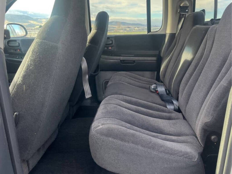 2004 Dodge Dakota SLT