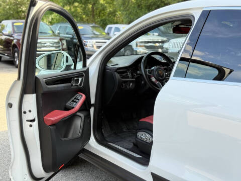 2020 Porsche Macan S