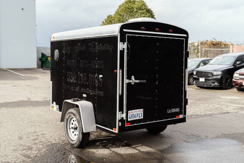 2017 Interstate 1AXLE