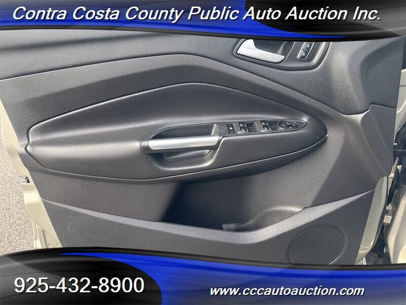 2016 Ford C-MAX Hybrid SE