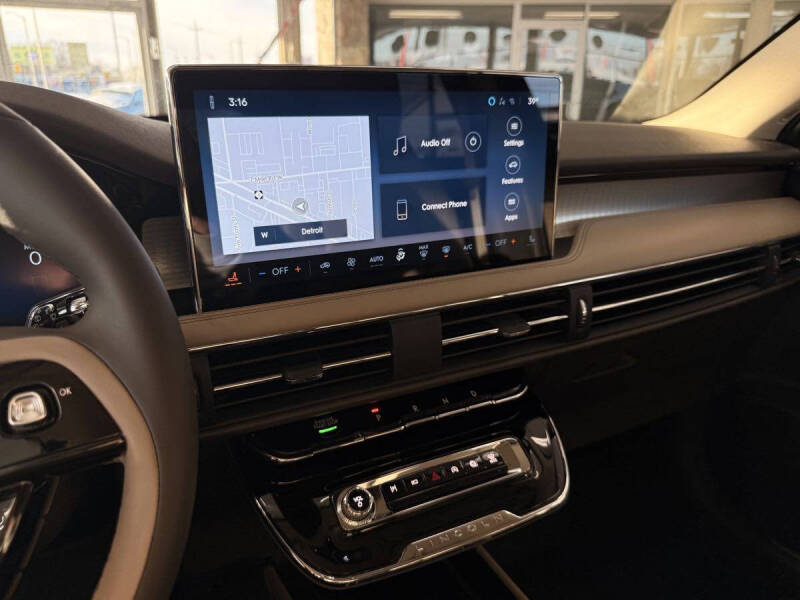 2024 Lincoln Corsair Premiere