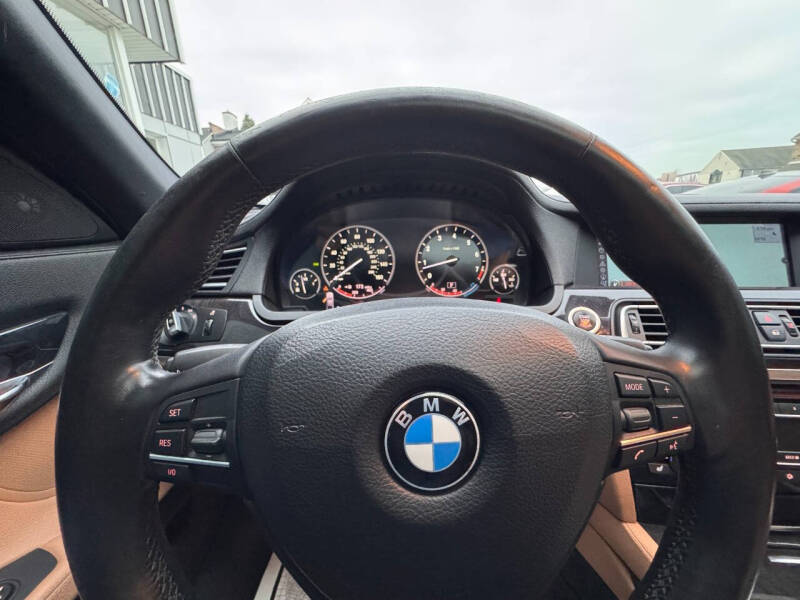 2011 BMW 7 Series 740i