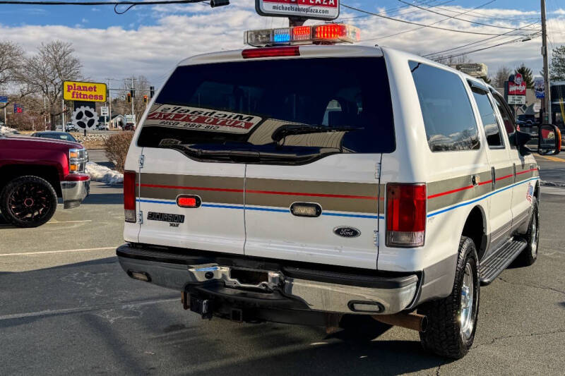 2005 Ford Excursion XLT