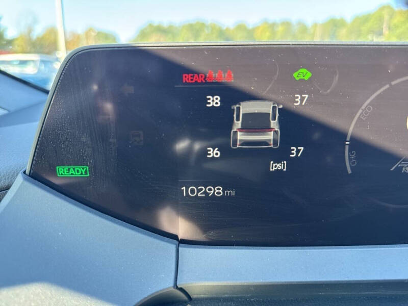 2024 Toyota Prius LE