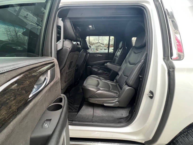 2016 Cadillac Escalade ESV Platinum