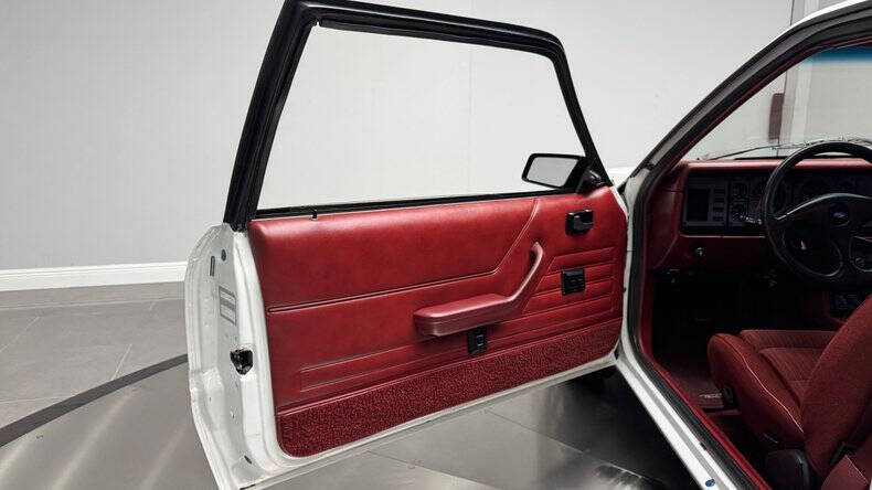 1984 Ford Mustang GT