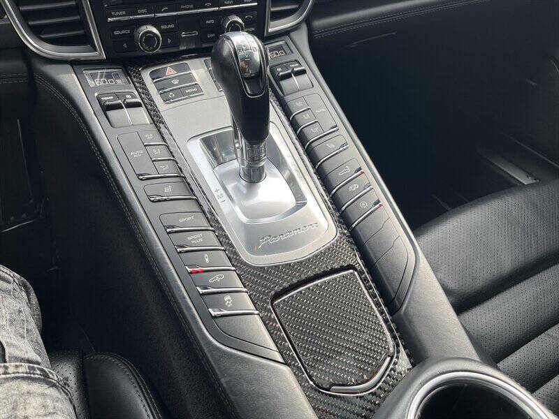 2011 Porsche Panamera Turbo