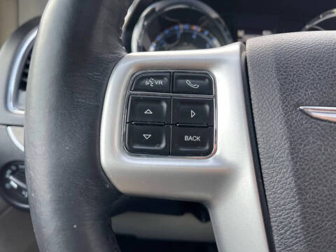 2015 Chrysler Town and Country Limited Platinum