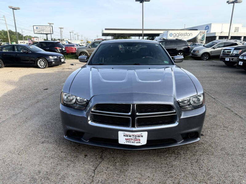 2013 Dodge Charger SE
