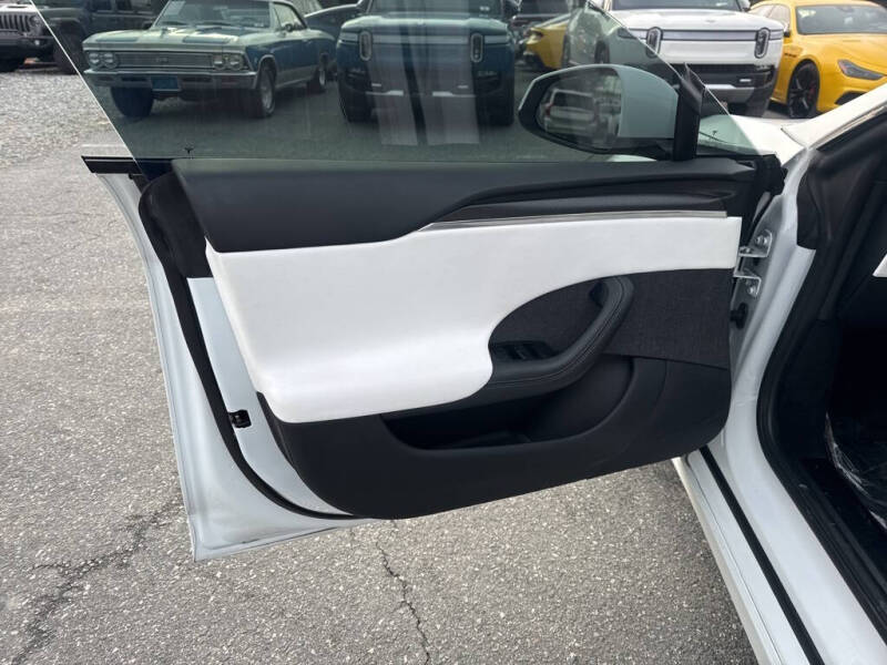 2022 Tesla Model S Plaid