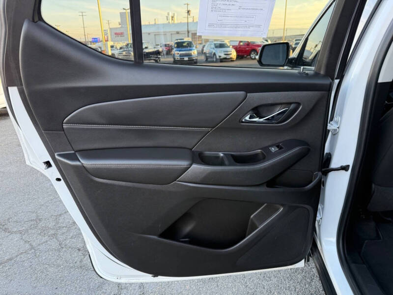 2018 Chevrolet Traverse LT Cloth