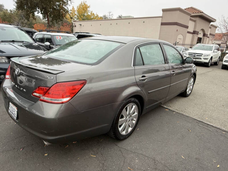 2007 Toyota Avalon XLS