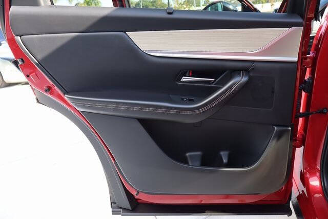 2025 Mazda CX-70 Plug-in Hybrid Premium