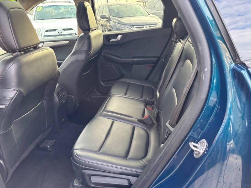 2020 Ford Escape SEL