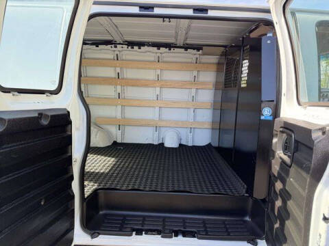 2024 Chevrolet Express 2500