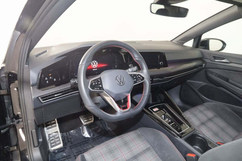 2024 Volkswagen Golf GTI S