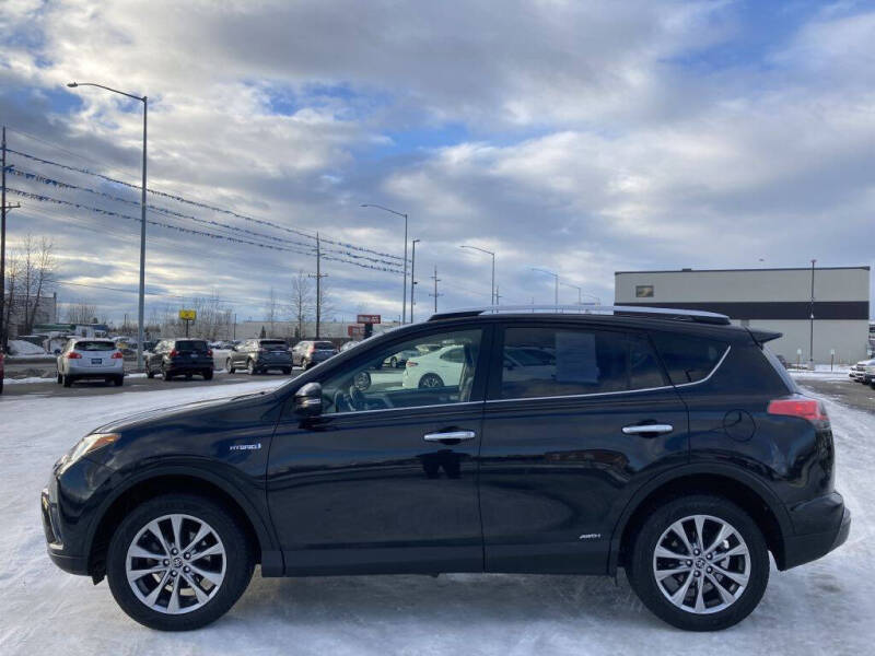 2016 Toyota RAV4 Limited photo 8