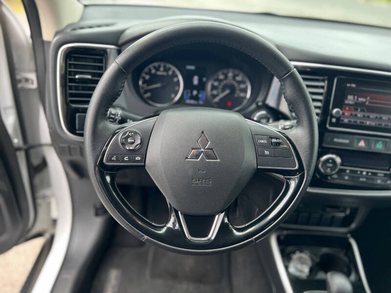2017 Mitsubishi Outlander SEL