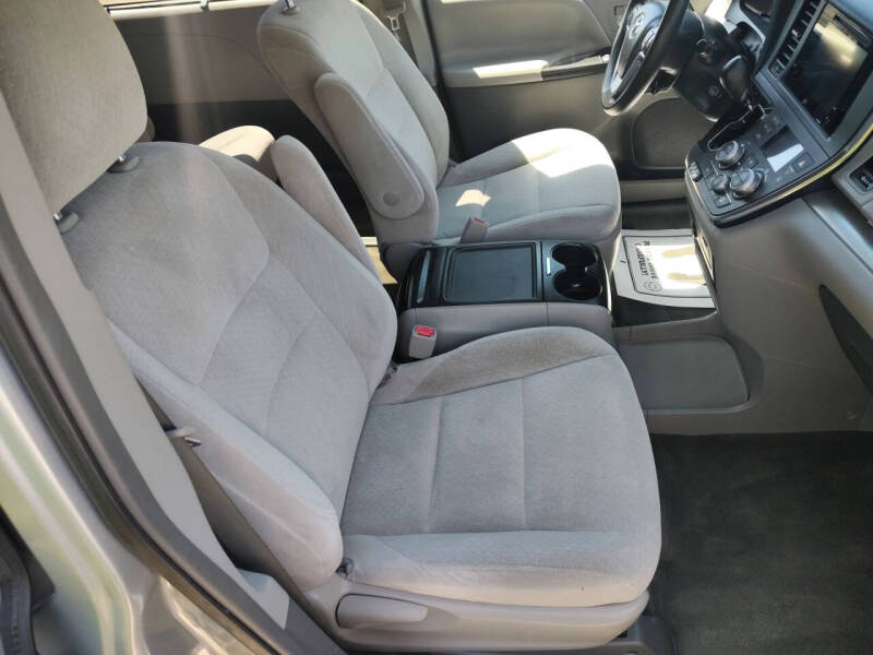 2015 Toyota Sienna