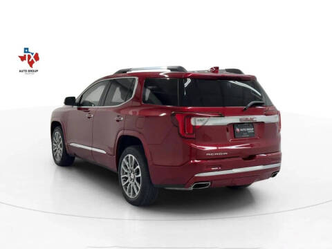2023 GMC Acadia Denali