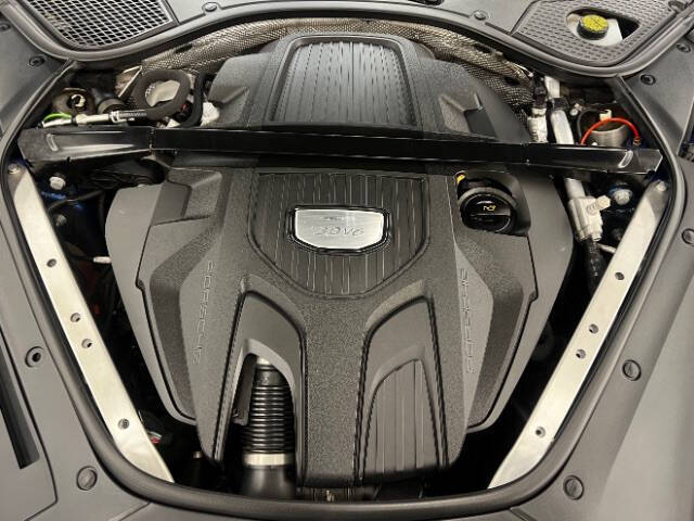 2017 Porsche Panamera 4