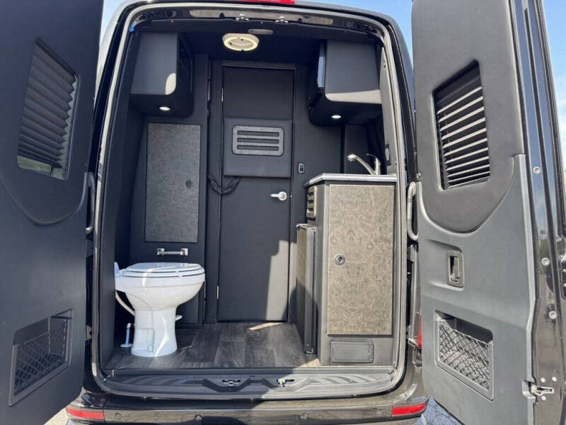 2024 Mercedes-Benz Sprinter 3500XD