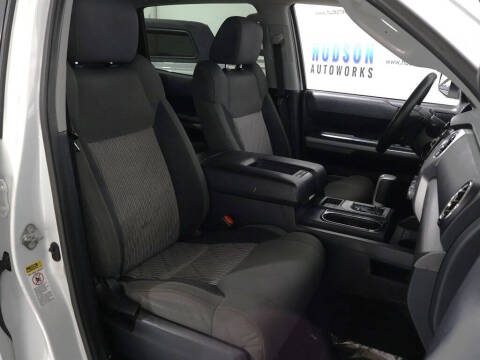 2017 Toyota Tundra SR5