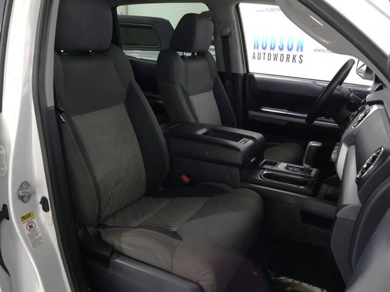 2017 Toyota Tundra SR5